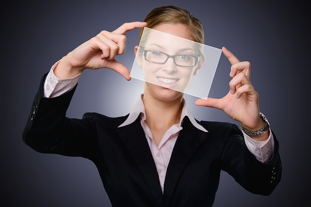 humor, stres, uticaj humora na stres, psihoterapija, psihoterapija online, online psihoterapija, anksioznost, depresija, savetovanje, psihologija, psiholog